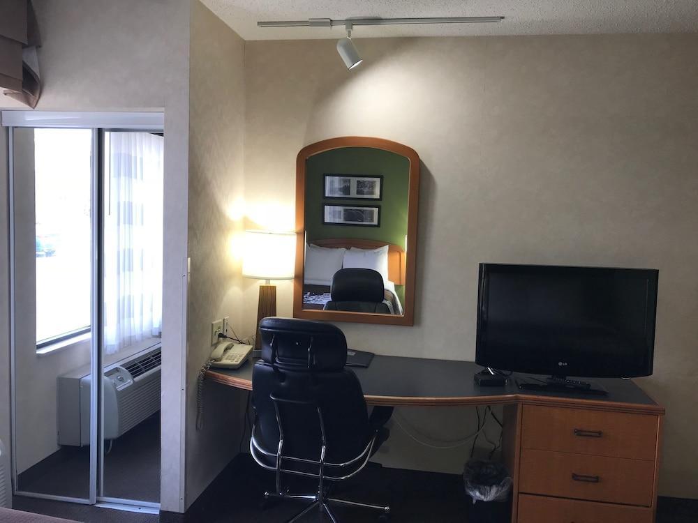 Sleep Inn & Suites Bensalem Εξωτερικό φωτογραφία