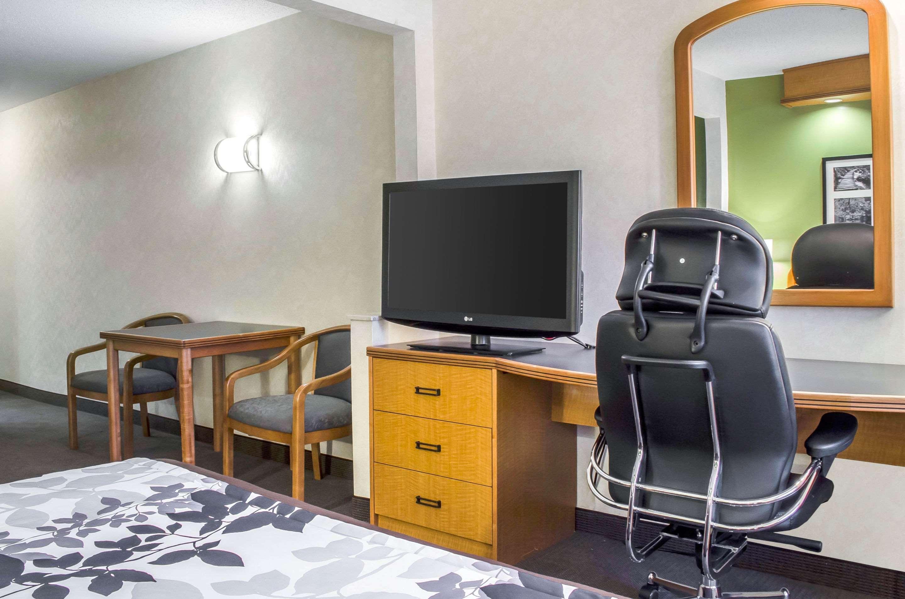 Sleep Inn & Suites Bensalem Εξωτερικό φωτογραφία