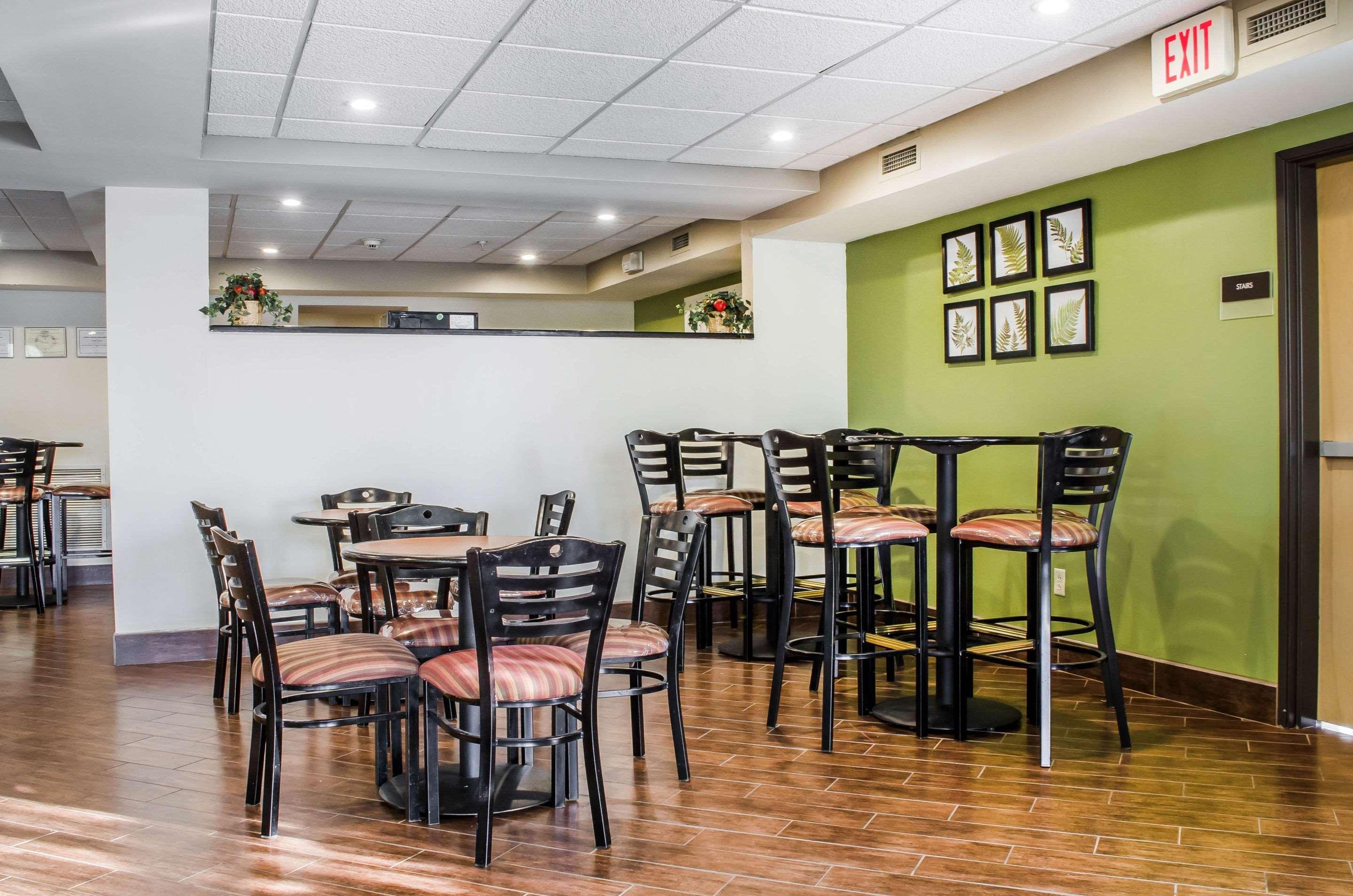 Sleep Inn & Suites Bensalem Εξωτερικό φωτογραφία