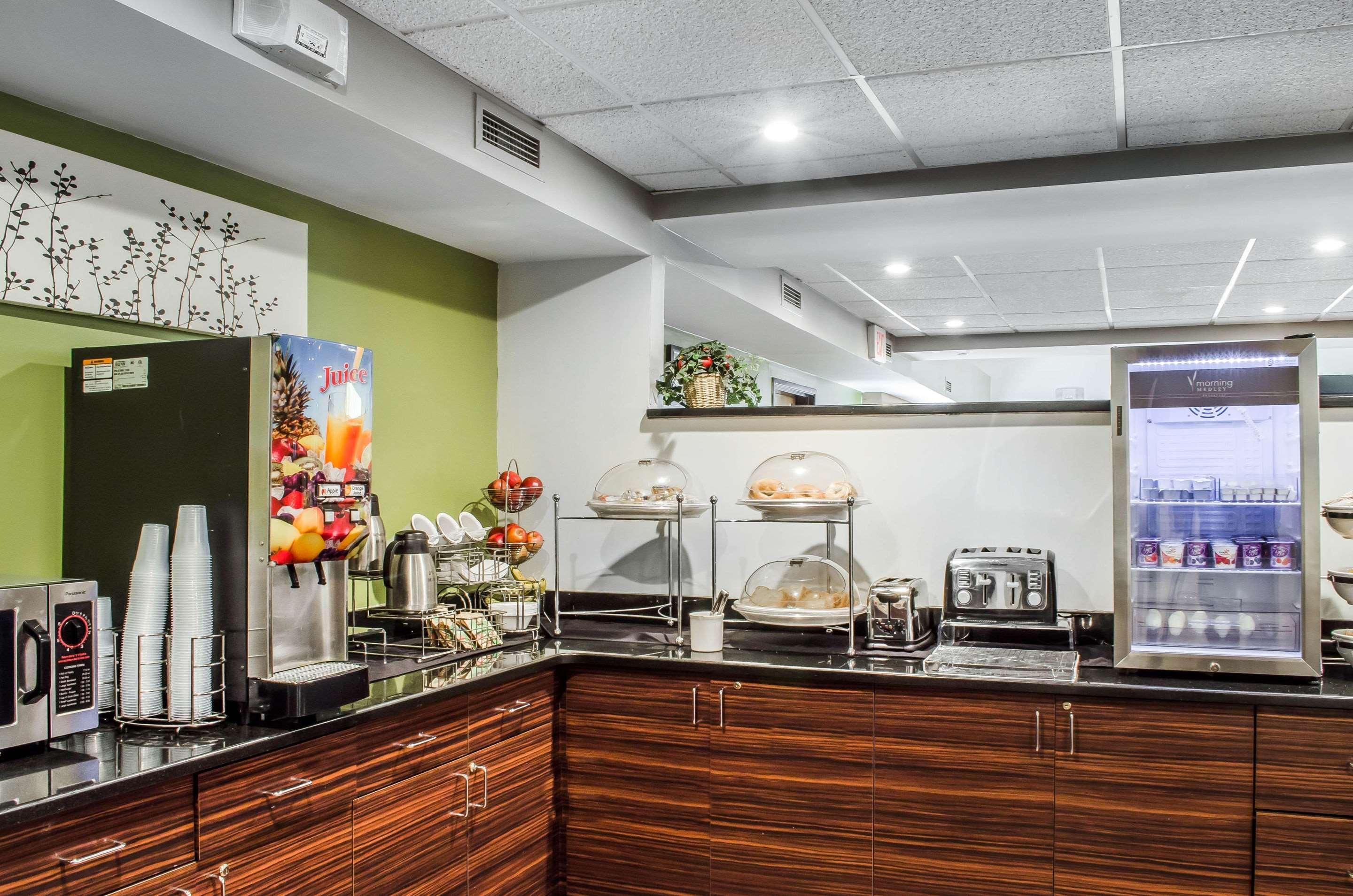 Sleep Inn & Suites Bensalem Εξωτερικό φωτογραφία