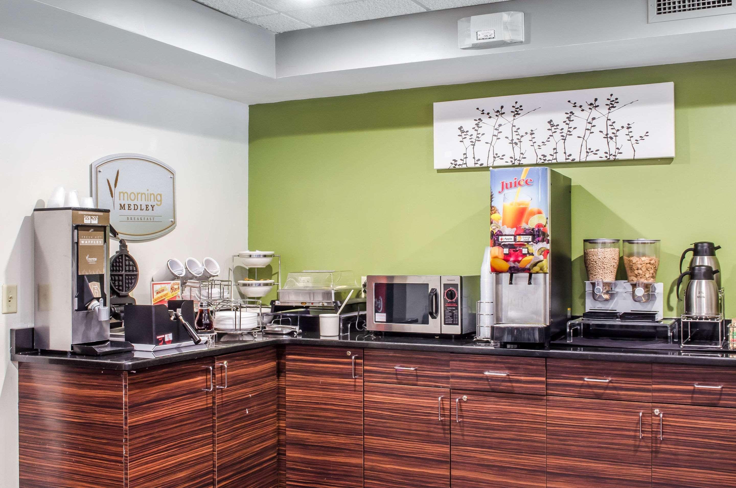 Sleep Inn & Suites Bensalem Εξωτερικό φωτογραφία